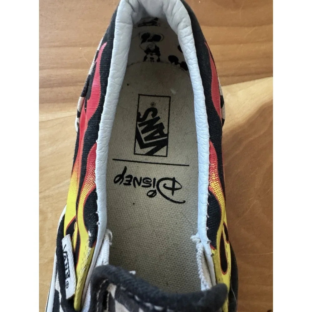 Vans X Disney Mickey & Minnie Sneaker Flames Slip On Classic Skate Kids Size 1.5